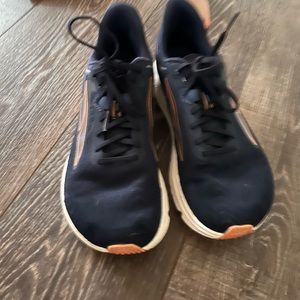 ALTRA Torin Size 8